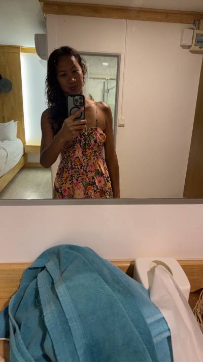 Chernara 37 Jahre Bangkok Thailand