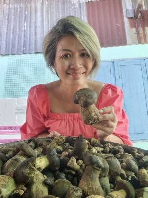 Jelly 45 years Lamplaimat  Thailand