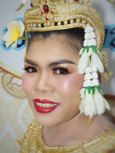 Pohn 27 ans ห้วยเม็ก Thaïlande