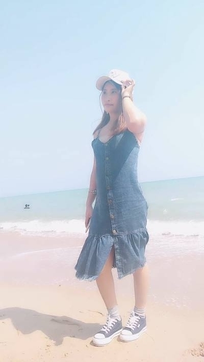 Fon 35 ans Nakhon Phanom Thaïlande
