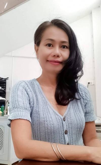 Ning 58 Jahre Muang  Thailand