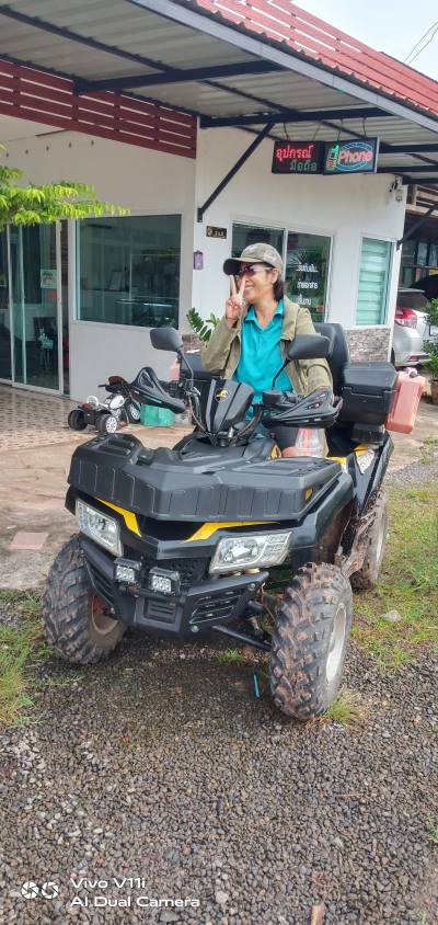 Jirateep 60 ans เบญจลักษ์ Thaïlande