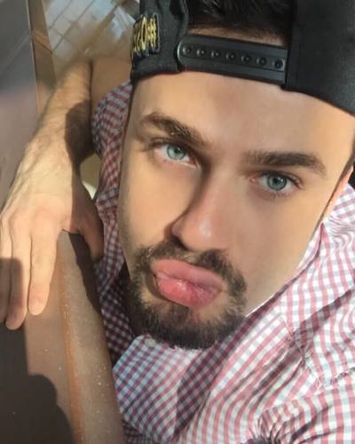 Matthew 36 ปี Salvador  Brazil