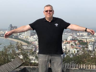 Thomas 62 years Leverkusen Germany