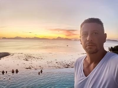 Roman 34 ปี Phuket ไทย