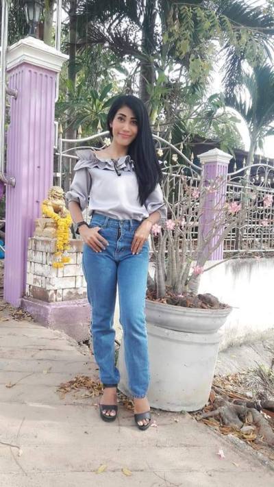 Na 40 ans  จอมพร Thaïlande