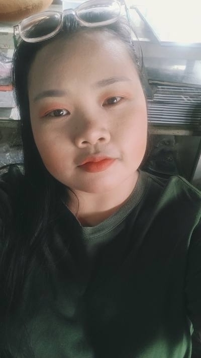 Kanita 28 ans วังสามหมอ Thaïlande