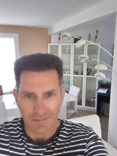 Franck 62 ปี Chateaulin France