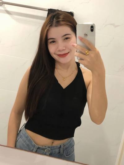 Phetsy 24 ans Bangkok Thaïlande
