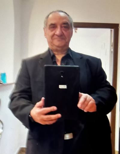 Francis 74 ปี Bucarest Romania