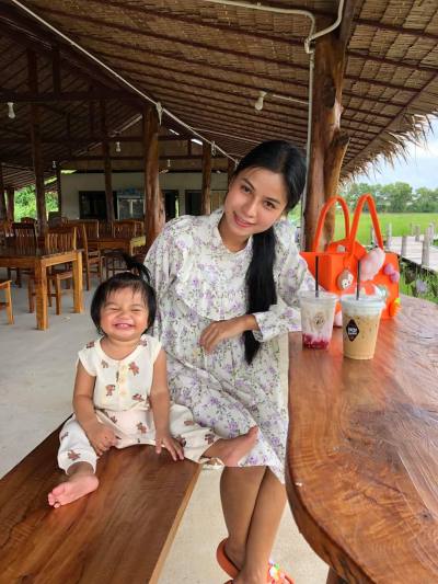 Pammy 25 Jahre ระยอง Thailand