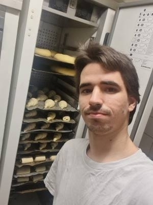 Sylvain 30 ปี Fours France