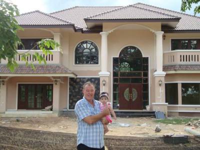 Edward 69 ปี Chiang Mai ไทย
