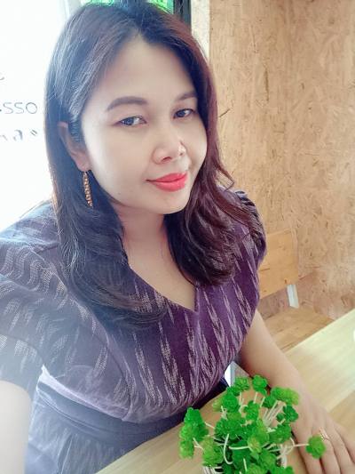 Sa 46 ans Ubonrachatani Thaïlande