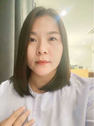 Areeya 50 ans Saraburi Thaïlande