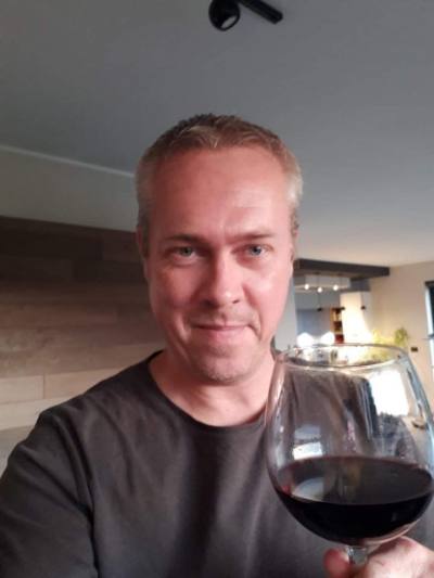 Sébastien 47 ปี Nivelet Belgium