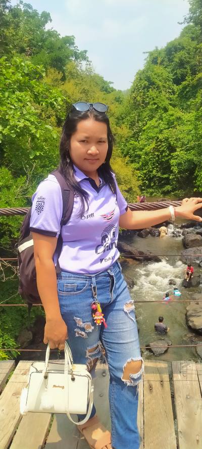 Yupin 34 Jahre Buay Thailand