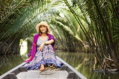 Nushara 40 ans  เรณูนคร Thaïlande