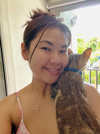 Oraphun 34 years Bangkok Thailand