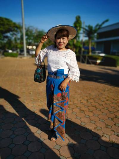 Vanida 64 ans Prachuapkhirikhan Thaïlande