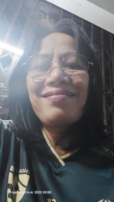 Yommy 46 years Phuket Thailand