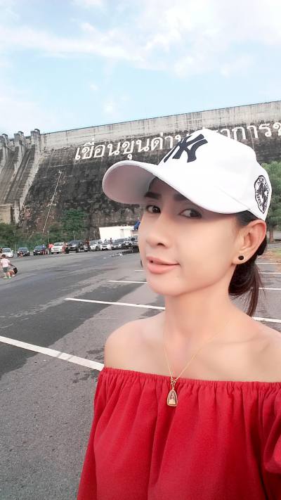 Minine 43 years Bangkok Thailand