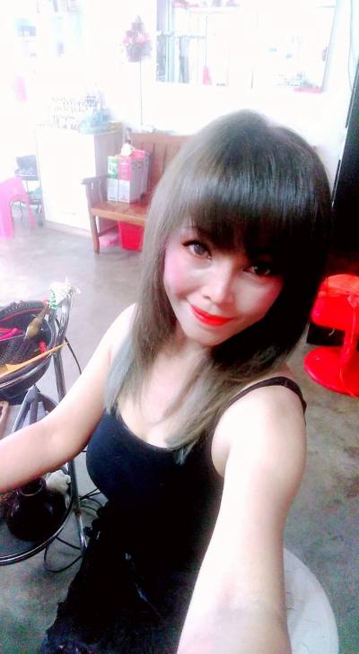 Fah Vip 54 ans Kran Thaïlande