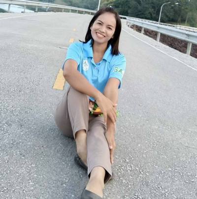 Nid 44 Jahre Sisaket Thailand