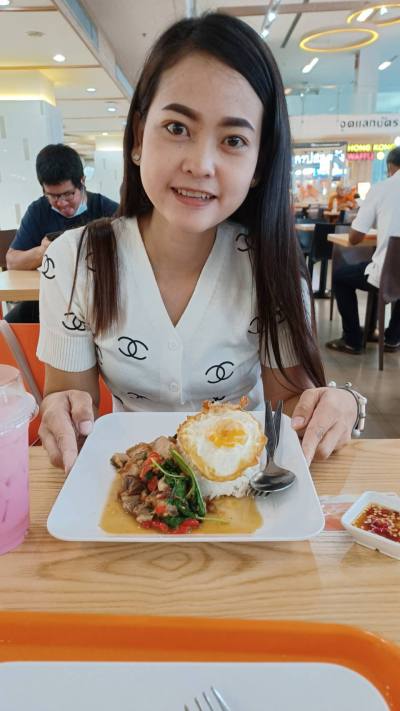 ลลิตา 32 ans เมืองสกลนคร Thaïlande