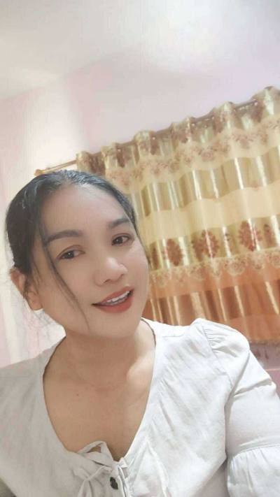 DARA 44 Jahre Canter Thailand