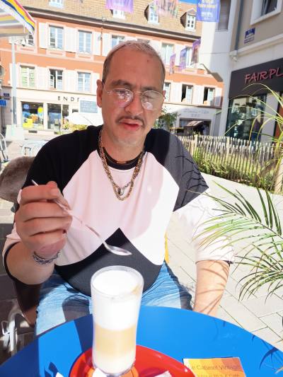 Darío 43 ปี Mulhouse France