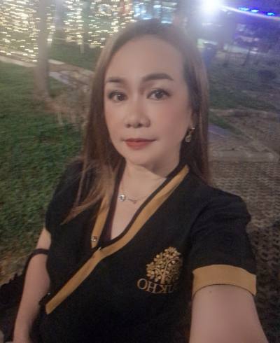 Korn 49 ans Bangkok  Thaïlande