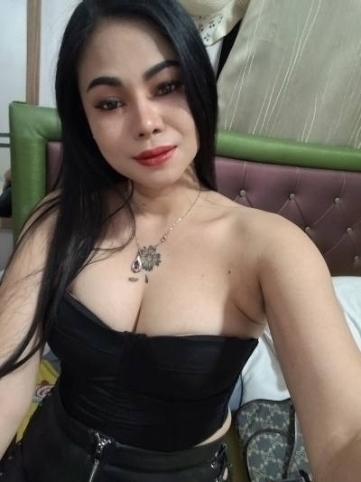 Kwanjai 33 years Pattaya  Thailand