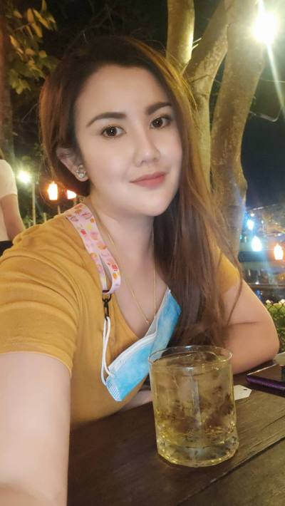 Primmy 34 ans Muang  Thaïlande