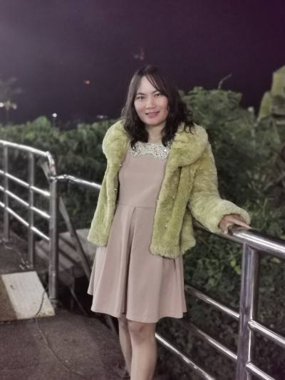 Siri 37 Jahre Sakon Nakhon Thailand