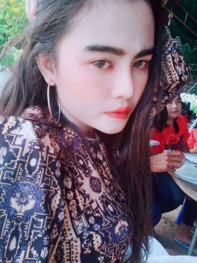 Chuta 28 ans Amphoe Mueang Kanchanaburi Thaïlande