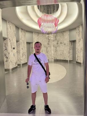 Guillaume 31 ปี Paris France