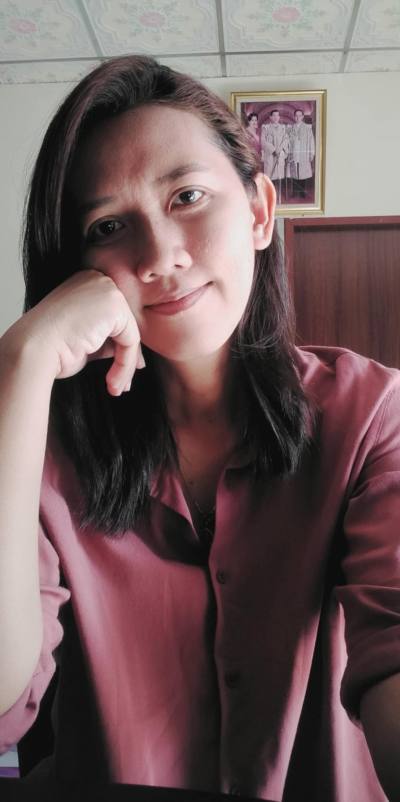 Pui 44 years Nakhon Nayok Thailand
