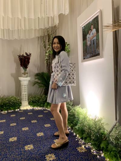 Nim 49 ans Muang  Thaïlande