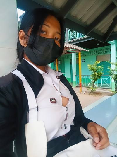 Sirima 21 ans Ranong Thaïlande