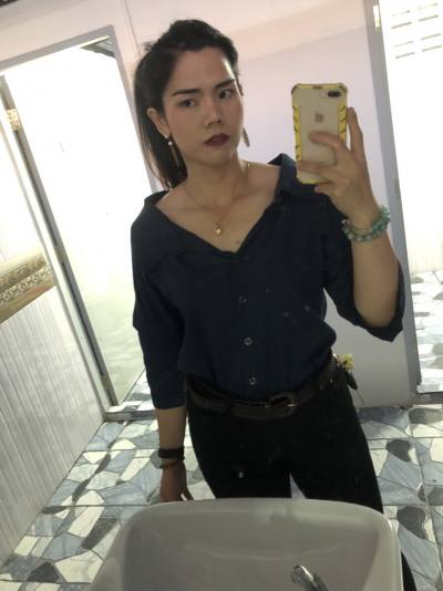 Baifern 30 ans Muang  Thaïlande