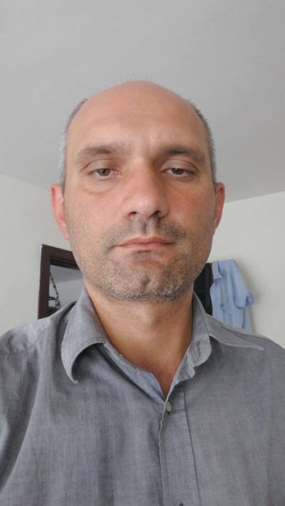 Marius 45 ปี Timișoara Romania