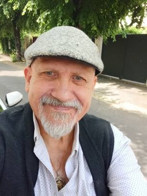 Dominique 65 ปี Champigny Sur Marne France