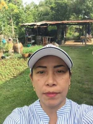 Somsri 49 Jahre Salaphom Thailand