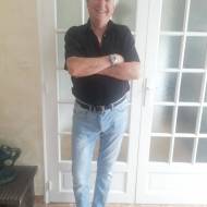 Guy 76 ปี Blaye France