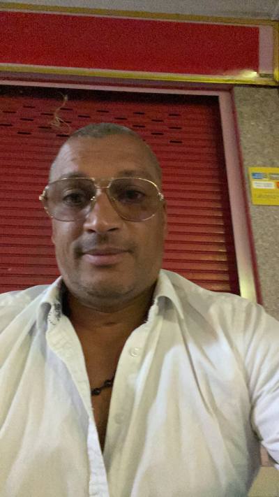 Eric 56 ปี Val De Marne France