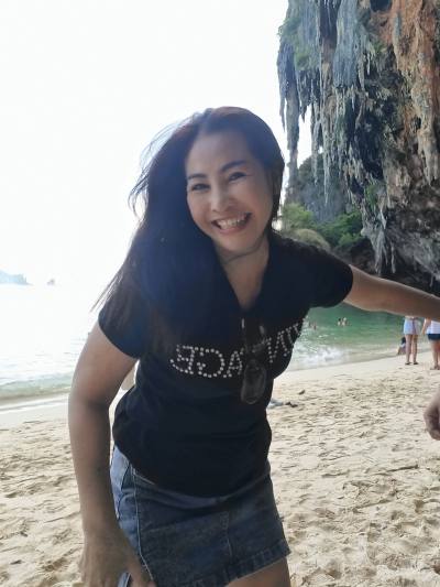 Nika 49 ans Kannika Thaïlande