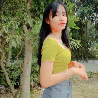Kwan 23 ans บุรีรัมย์ Thaïlande