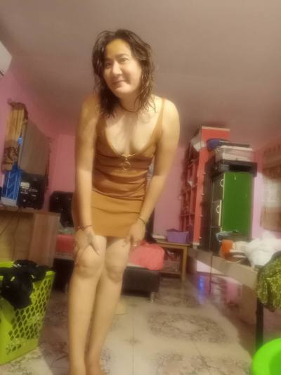 Pui 36 ans Peng Thaïlande