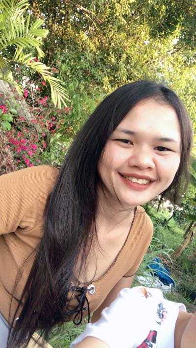 Joy 30 ans พยุห์ Thaïlande